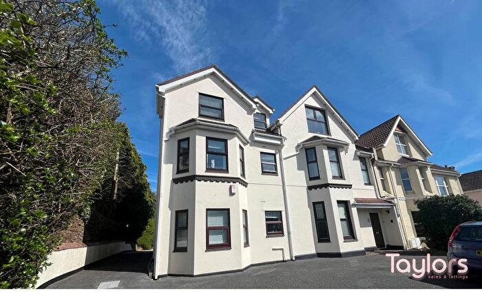 2 Bedroom Flat For Sale In Preston Down Road, Paignton, TQ3