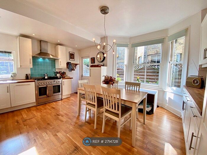 2 Bedroom Maisonette To Rent In Nevis Road, London, SW17