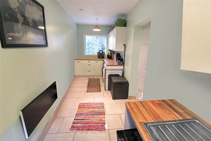 3 Bedroom Detached House For Sale In Kilby Crescent, Swindon, Wiltshire, SN25