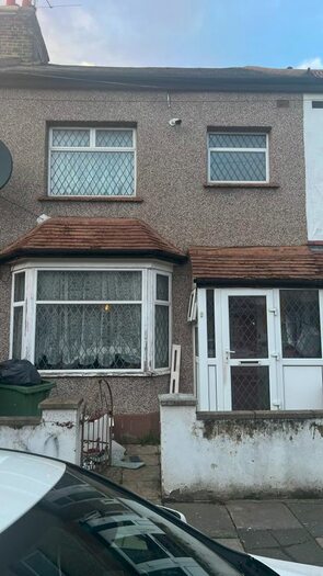 3 Bedroom Terraced House To Rent In Holland Road, East Ham, London, E6