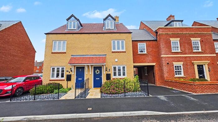 3 Bedroom Terraced House For Sale In Clay Green, Towcester, NN12