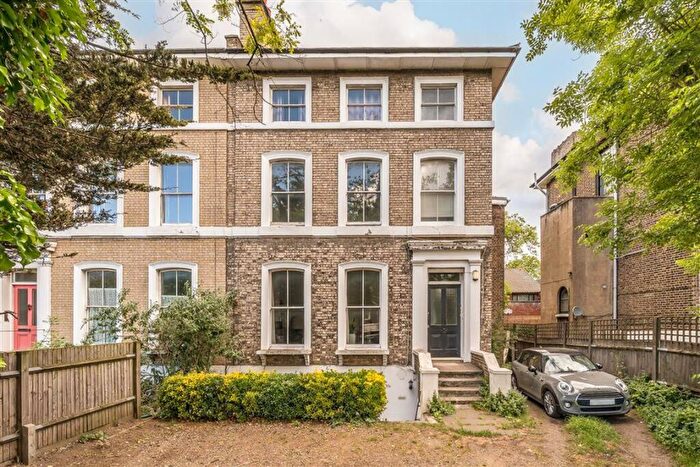 2 Bedroom Flat For Sale In Shooters Hill Road, Blackheath, SE3