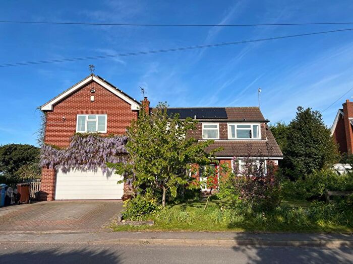 6 Bedroom Detached House For Sale In Station Road, Misson, DN10