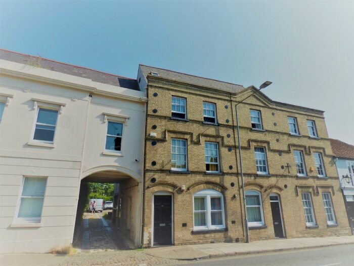 1 Bedroom Flat To Rent In East Hill, Colchester, CO1