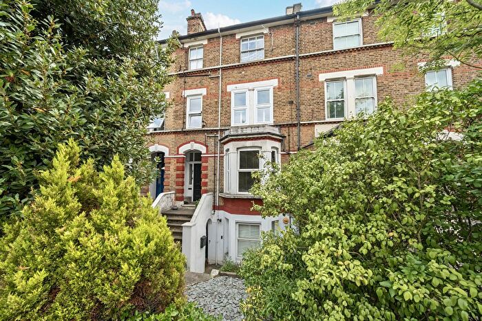 1 Bedroom Flat For Sale In Penge Road, London, SE20