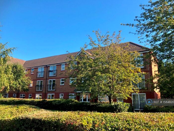 2 Bedroom Flat To Rent In Blackthorn Close, Cambridge, CB4