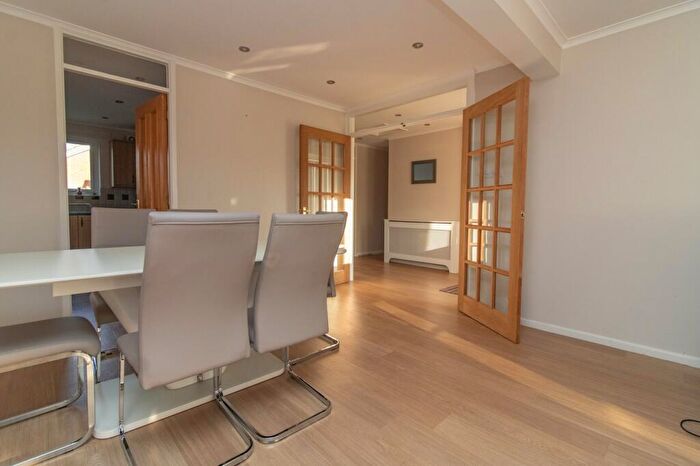3 Bedroom Detached Bungalow For Sale In Padgate Close, Scraptoft, Leicester, LE7
