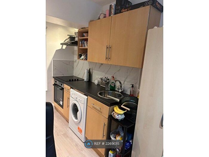 Studio To Rent In Whymark House, London, N22