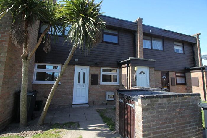 2 Bedroom Flat To Rent In Knox Road, Clacton-on-Sea, CO15
