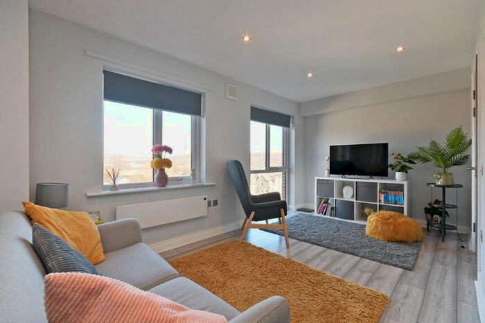 1 Bedroom Flat To Rent In Cuthbert Bank Road, Sheffield, S6