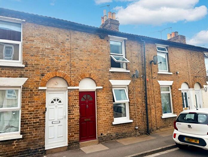 2 Bedroom Terraced House For Sale In Tufton Street, Maidstone, ME14