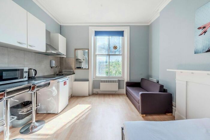 Studio To Rent In Marloes Road, Kensington, London, W8