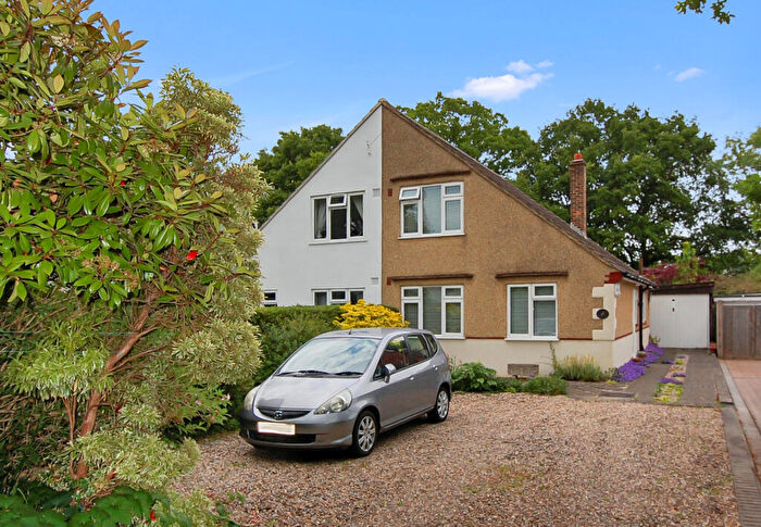 3 Bedroom Semi-Detached House For Sale In Haroldslea Drive, Horley, RH6