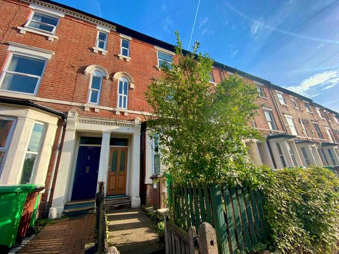 5 Bedroom House To Rent In &#;pppw Portland Road, NG7