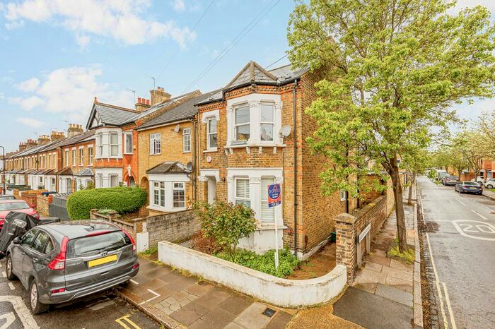 2 Bedroom Flat To Rent In Studley Grange Road, Hanwell, W7
