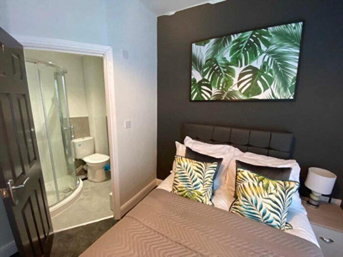 2 Bedroom House To Rent In Keswick Grove, Salford, M6