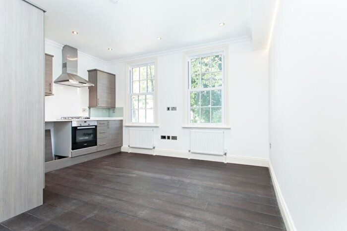 3 Bedroom Flat To Rent In Studd Street, Angel, N1