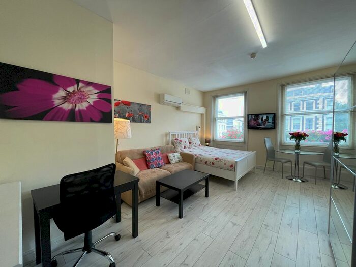 Studio To Rent In Cromwell Road, London, SW7