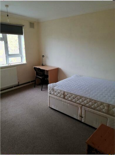 3 Bedroom Flat To Rent In Redwood Court, Colchester, Essex, CO4