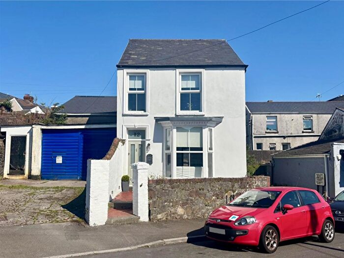 3 Bedroom Link Detached House For Sale In Frogmore Avenue, Sketty, Swansea, SA2
