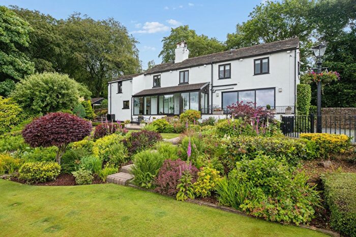 4 Bedroom Detached House For Sale In Healdwood Road, Romiley, SK6