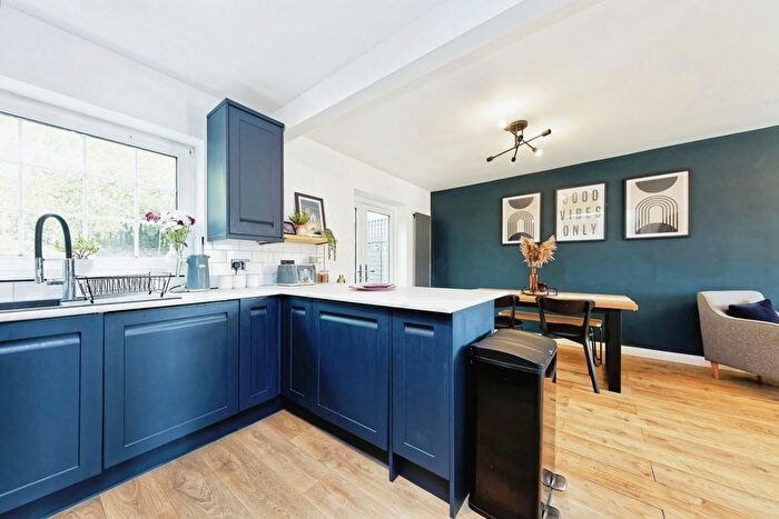 3 Bedroom Detached House For Sale In Carlsden Close, Dover, Kent, CT17