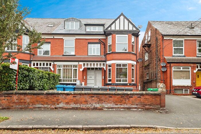 2 Bedroom Flat For Sale In Clyde Road, Manchester, Lancashire, M20