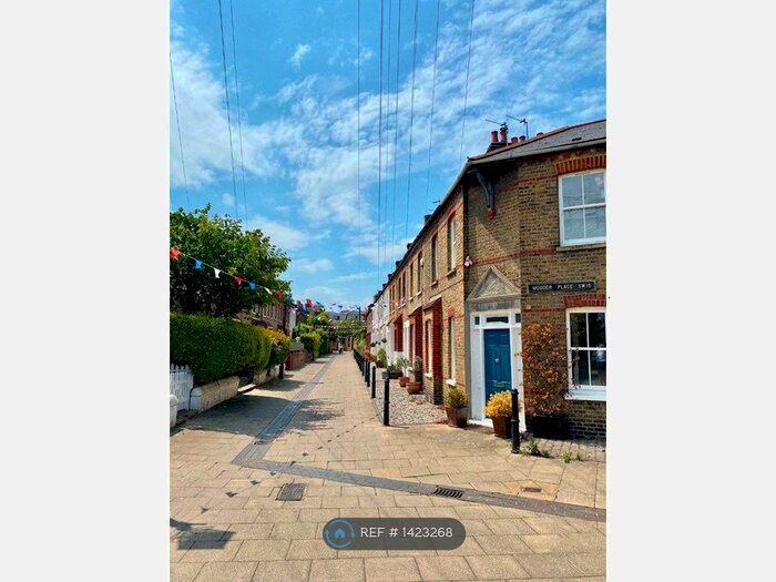 2 Bedroom Maisonette To Rent In Modder Place, London, SW15