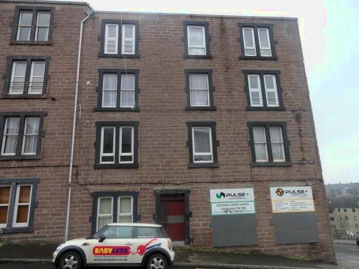 1 Bedroom Flat To Rent In Pitfour Street, Dundee, DD2