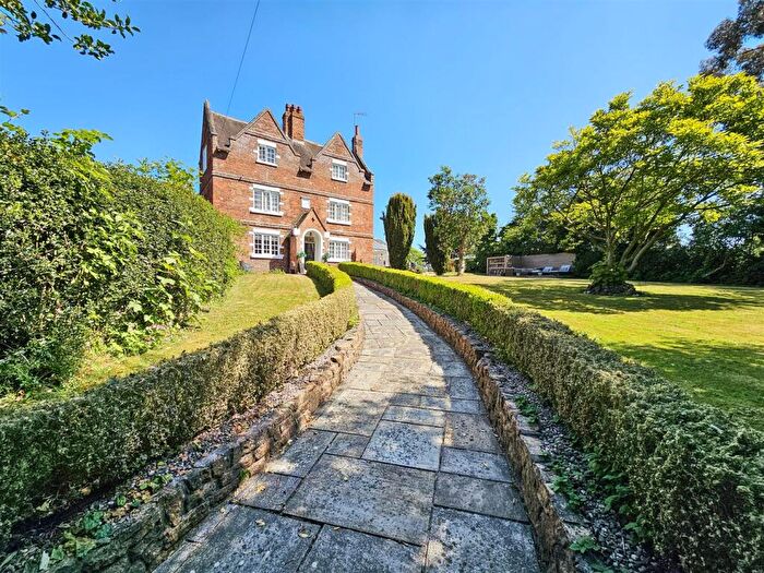 6 Bedroom Detached House For Sale In Main Street, Woodborough, Nottingham, NG14