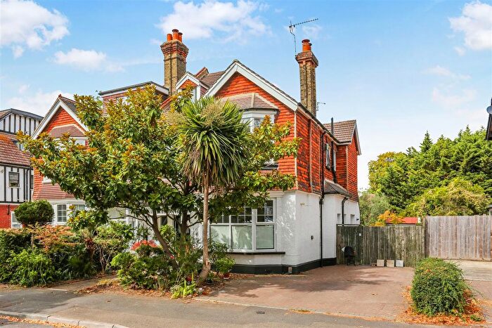 6 Bedroom Property For Sale In Egmont Road, Sutton, SM2