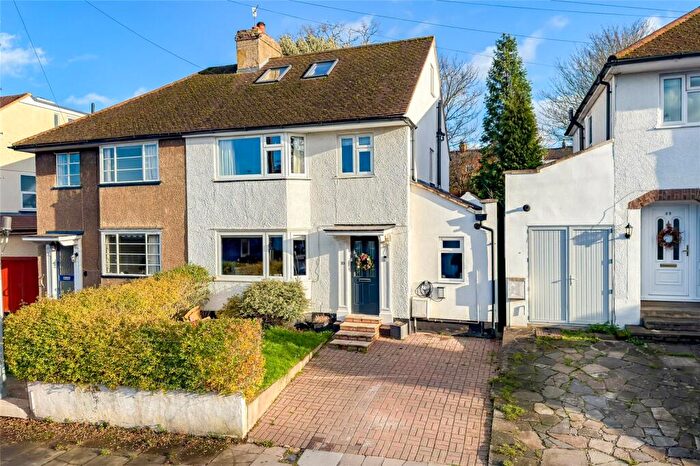 4 Bedroom Semi-Detached House For Sale In Dickens Close, St. Albans, Hertfordshire, AL3