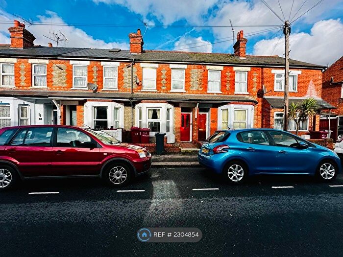 3 Bedroom Terraced House To Rent In Audley Street, Reading, RG30