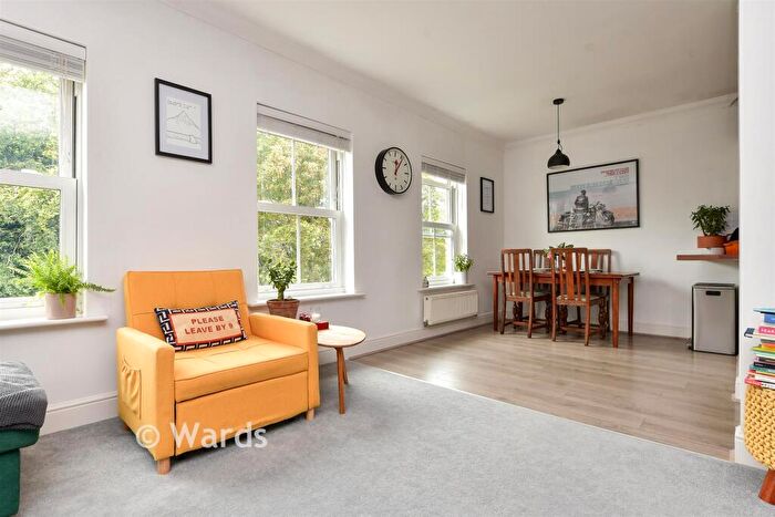 2 Bedroom Apartment For Sale In Ainsley Way, Chartham, Canterbury, Kent, CT4