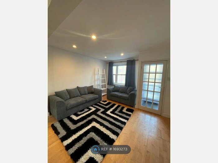 2 Bedroom Semi-Detached House To Rent In Nelson Road, Twickenham, TW2