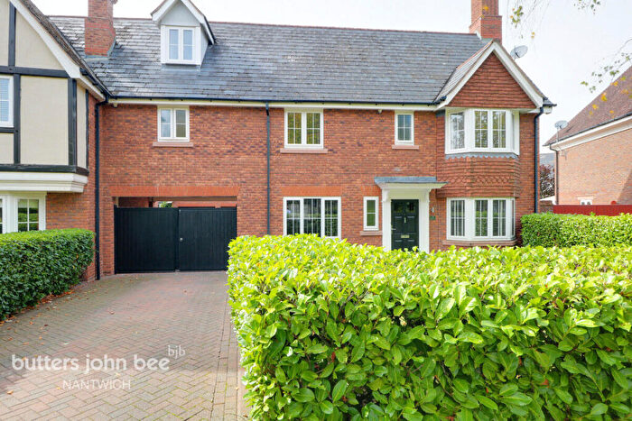 5 Bedroom Link Detached House For Sale In Chalfont Crescent, Weston, CW2