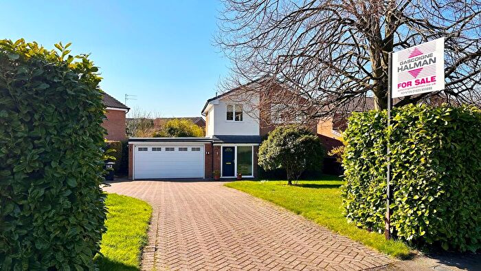 4 Bedroom Detached House For Sale In Dickens Lane, Poynton, SK12