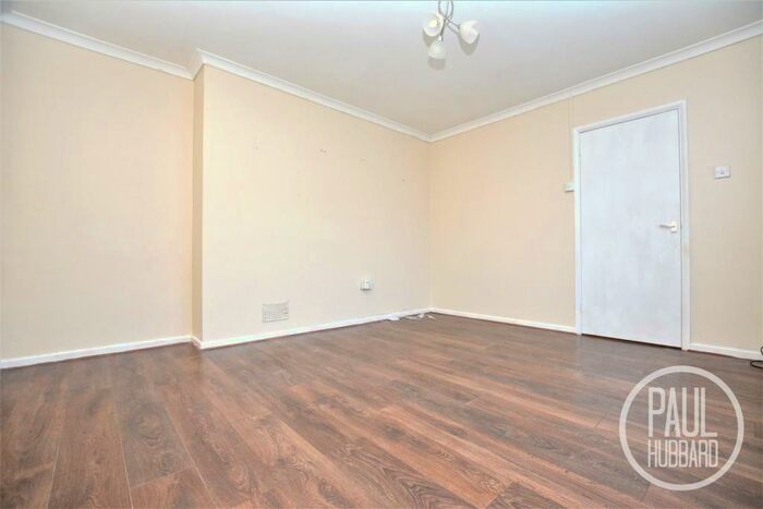 3 Bedroom Semi-Detached House To Rent In Greenfield Road, Lowestoft, Suffolk, NR33