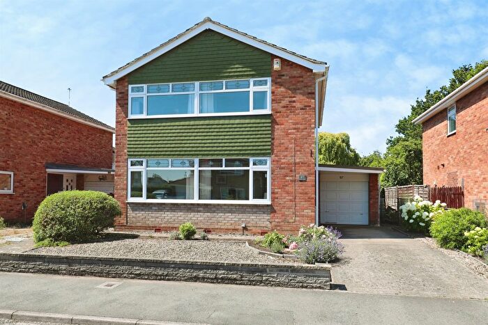3 Bedroom Detached House For Sale In Oaken Grove, Haxby, York, YO32