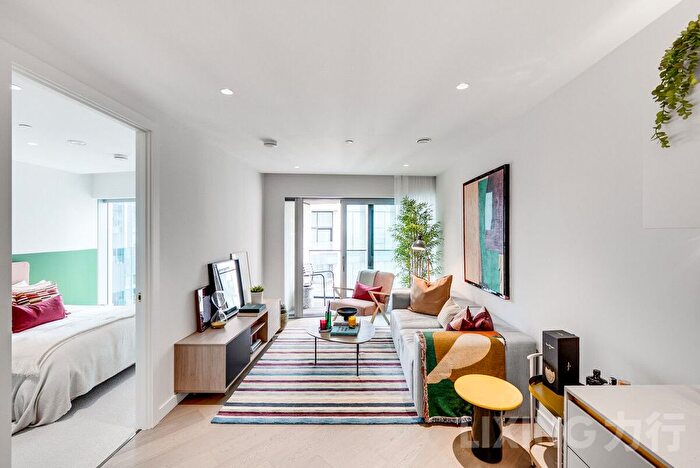 1 Bedroom Flat For Sale In Pilot Walk, Greenwich, SE10