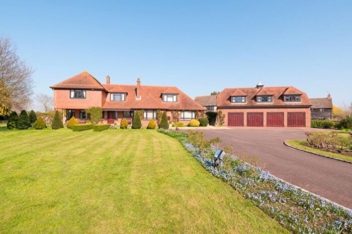 5 Bedroom Detached House For Sale In Westfield Road, Oakley, Bedfordshire, MK43