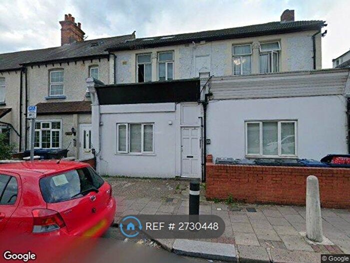 2 Bedroom Flat To Rent In Colindale Avenue, London, NW9