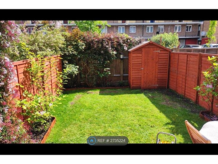 2 Bedroom Maisonette To Rent In Atkinson House, London, SE17