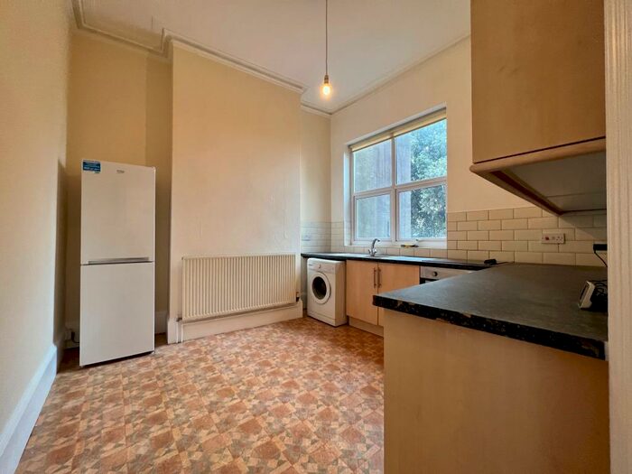 2 Bedroom Maisonette To Rent In St. Georges Road, Kemp Town, BN2