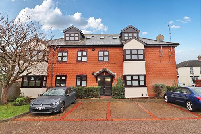 1 Bedroom Flat For Sale In Boundary Road, St. Albans, AL1