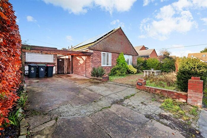 3 Bedroom Detached Bungalow For Sale In Foxgrove Road, Whitstable, Kent, CT5