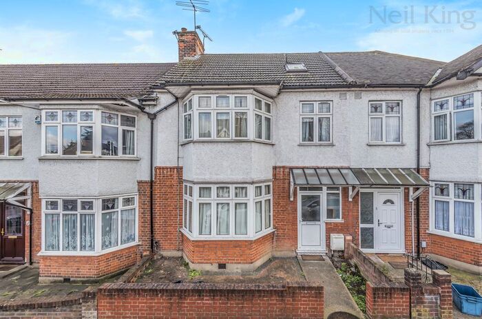 3 Bedroom Terraced House For Sale In Gordon Road, South Woodford, London, E18