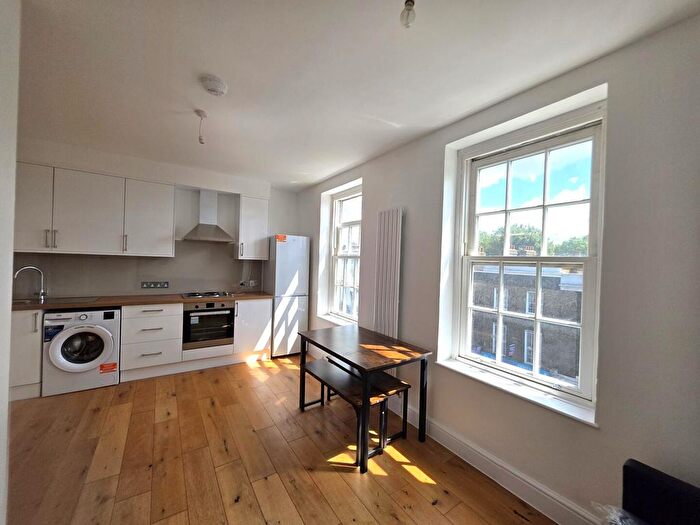 5 Bedroom Flat To Rent In Camden Road, London, NW1