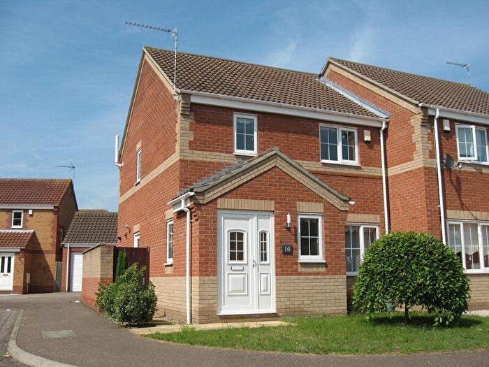 3 Bedroom Semi Detached House To Rent In Caraway Drive, Bradwell, Great Yarmouth, NR31