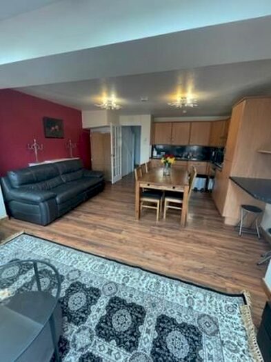 4 Bedroom Terraced House To Rent In Cairnside, Cults, Aberdeen, AB15